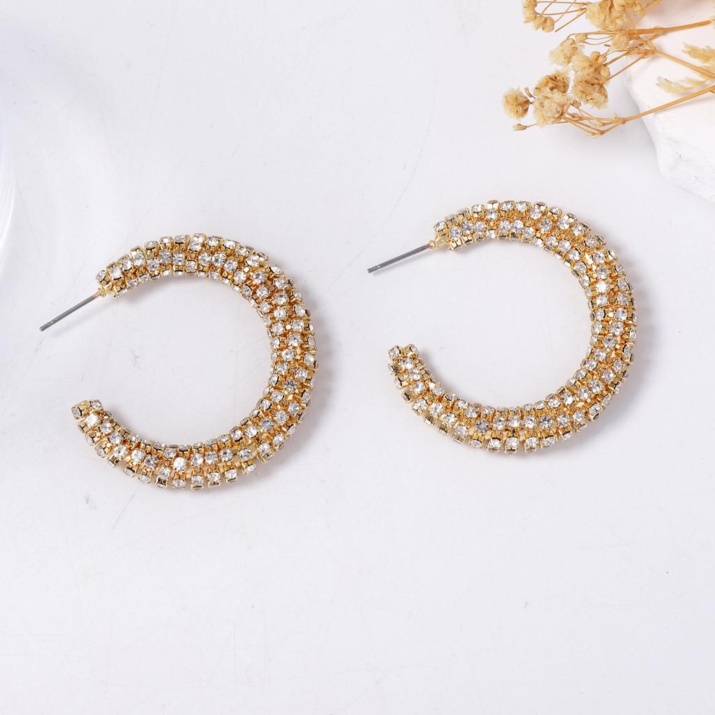 Exquisite Light Luxury High-end Temperament Geometric Full Diamond Curved C-ring Stud Earrings Versatile Super Flash Earrings Wholesale