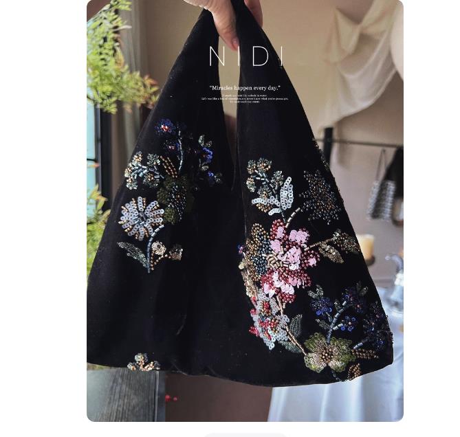 

Fashion Velvet sequin embroidered handmade bag Velvet Crossbody Bag Women Design Sense Atmosphere Match Handbag Tote Bag