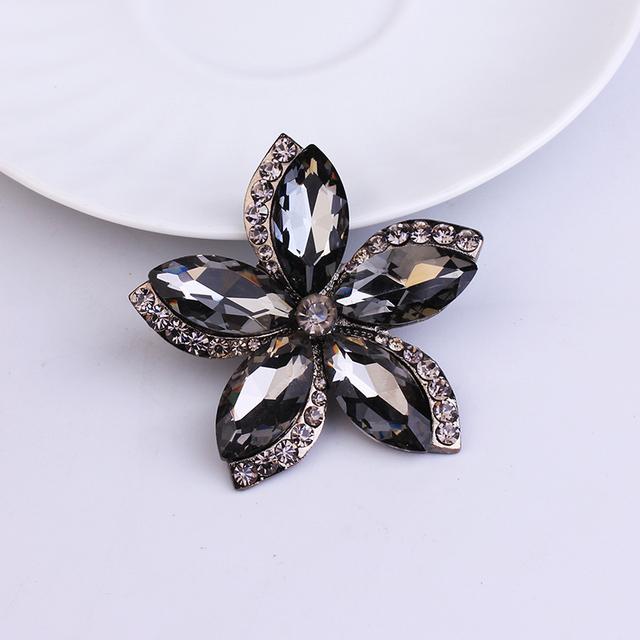 

Модная большая брошь-цветок, булавка, роскошные броши, офисные булавки для пальто, модные ювелирные изделия, хрустальные броши для женщин и девочек, подарки