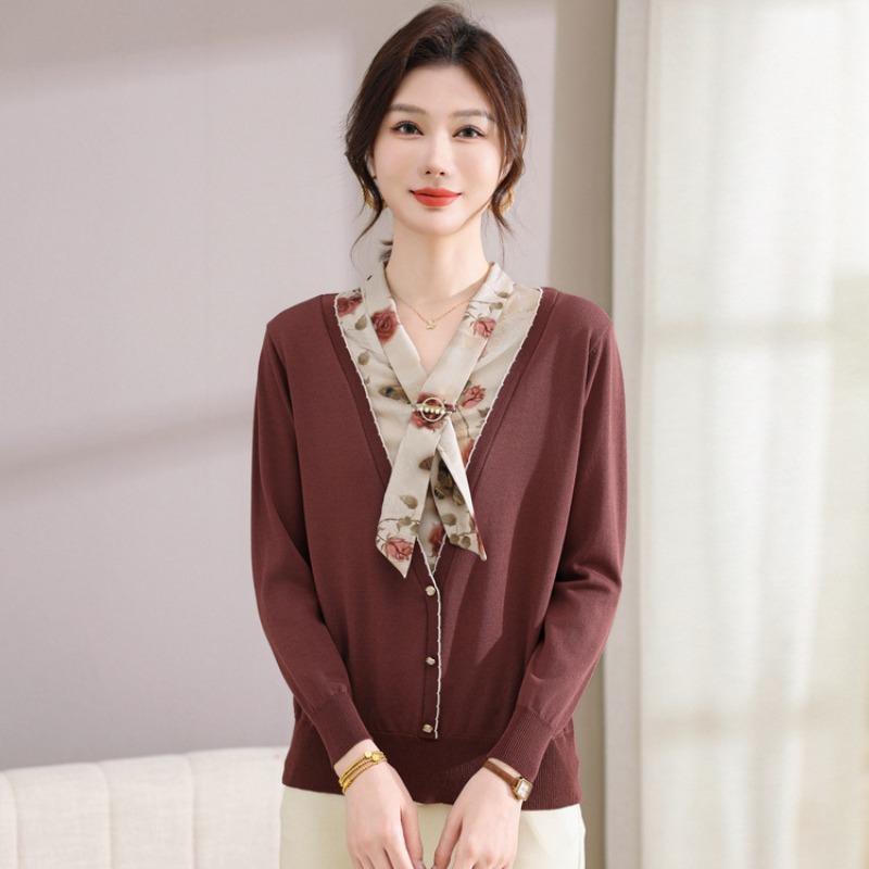 Early autumn clothing new middle-aged and elderly intellectual mother clothing fake two-piece wool sweater pullover knitted bottoming top women