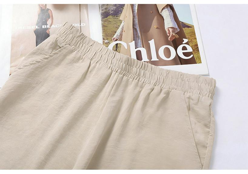 2026 New Ice Silk Mom Pants: Lightweight Summer Style, Versatile Straight-Leg, Casual Nine-Tenths Length for Middle-Aged and Elderly Women.