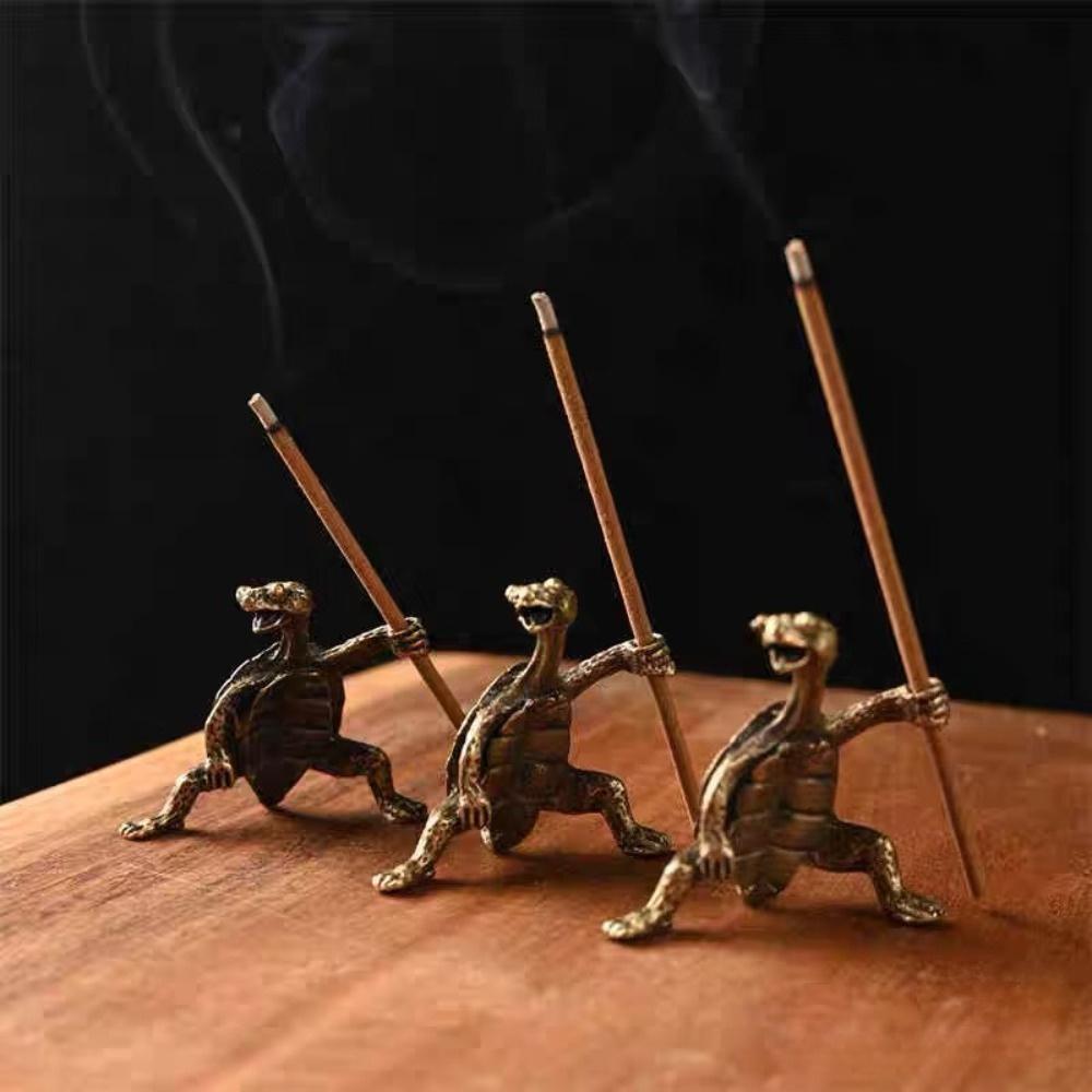 Ein Kampfschildkröten-Räucherstäbchenhalter - eine mittelalterliche Duellszene, stabiles Metall-Räucherschälchen, geeignet für Zuhause, Büro, Meditation