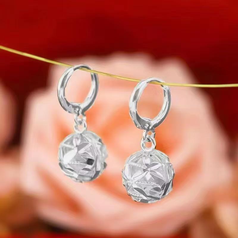 

Серебряные серьги-клипсы Роскошная мода : Элегантные каффы для женщин