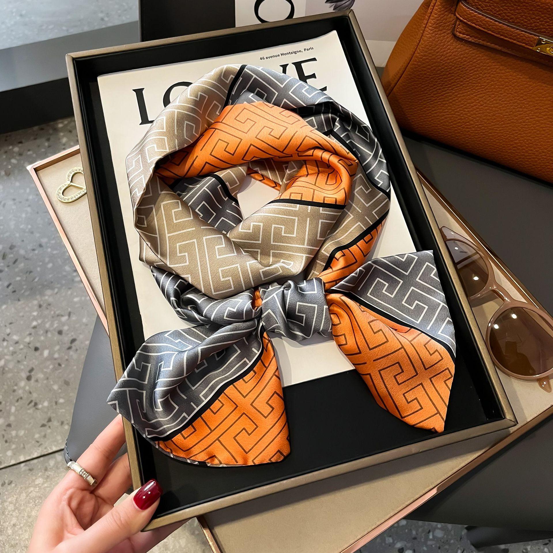 

Модный универсальный маленький длинный шарф, длинный шелковый шарф, внешний декоративный шарф, высококачественный шелковый шарф, простой и легкий, роскошный