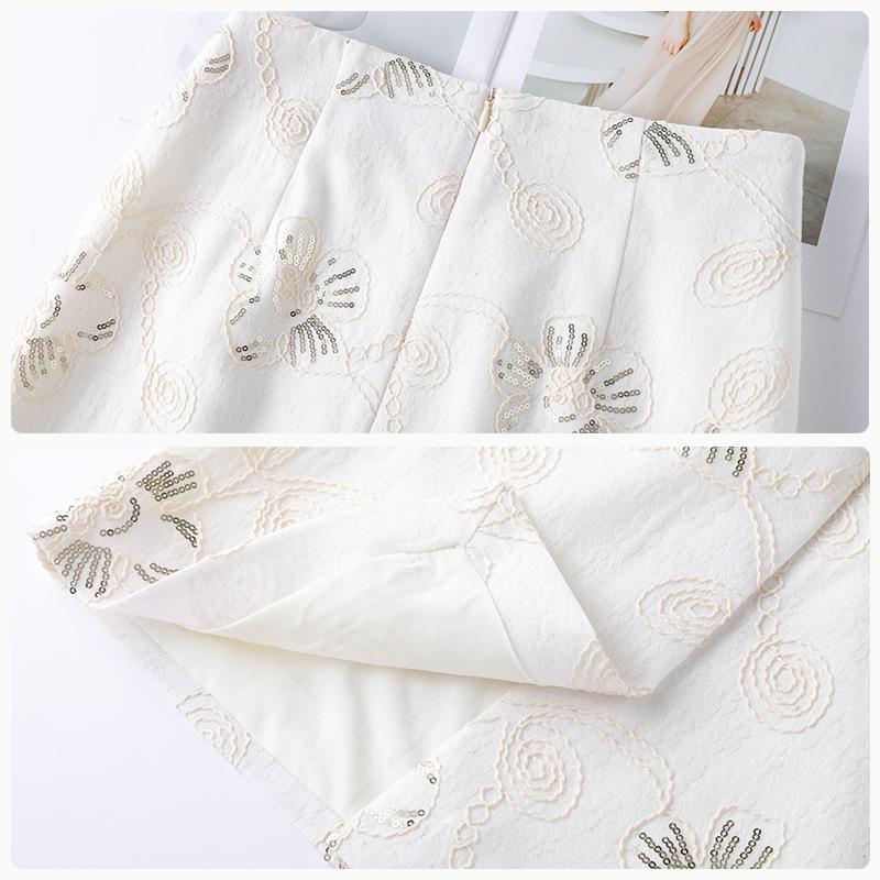 2026 Women's Retro High-Waist A-Line Skirt with French Embroidery and Back Slit