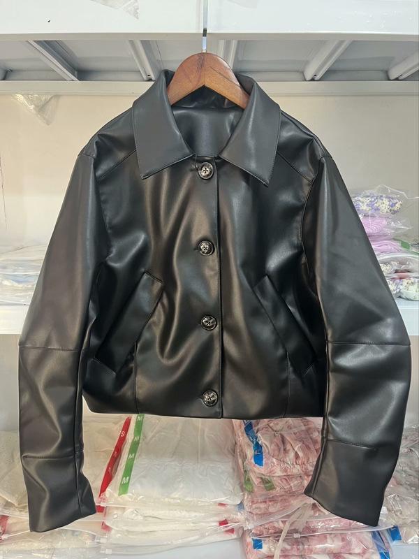 

2024 Европейская и американская женская куртка из ПУ кожи с лацканами и пуговичным декором, осенний стиль с длинными рукавами M чёрный