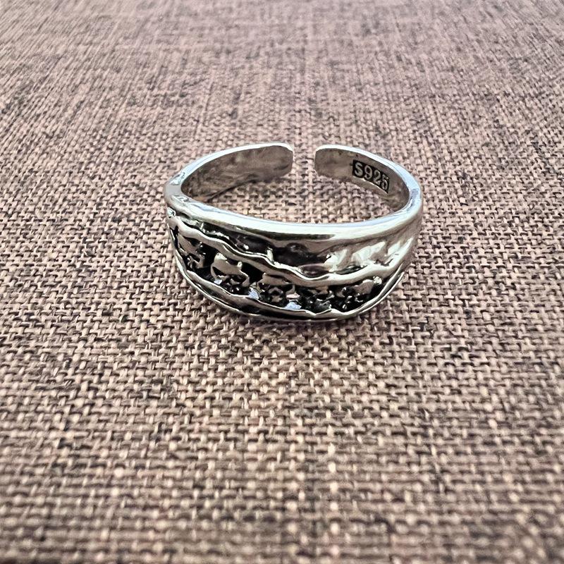 

Кольцо Dark Series Retro Skull Five-Claw Ring - крутой аксессуар в стиле хип-хоп и уличный стиль Adjustable