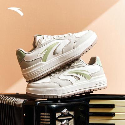 982 Women's Lifestyle Leather Sneakers