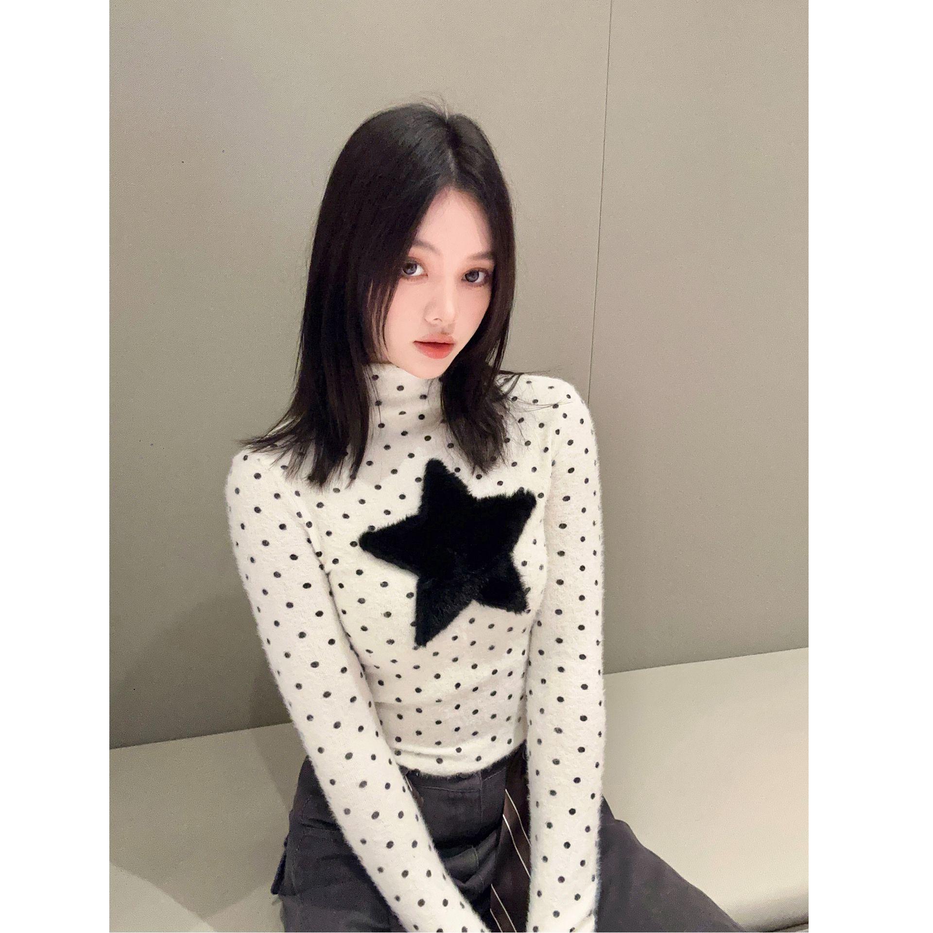 

Women s Slim Fit High Neck Long Sleeve Base Layer Top - Autumn/Winter 2025 Collection L белый