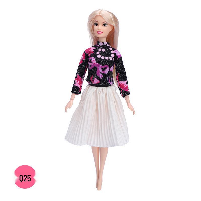 

Набор модной одежды для куклы Барби 30 см: Длинное пальто из искусственного меха и плюшевая короткая куртка Clothes only (doll not included)