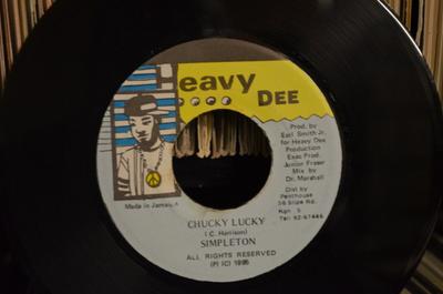 7inch Record SIMPLETON - Chucky Lucky NONE Heavy Dee 1995 Jamaica Reggae, Ska & Dub Used