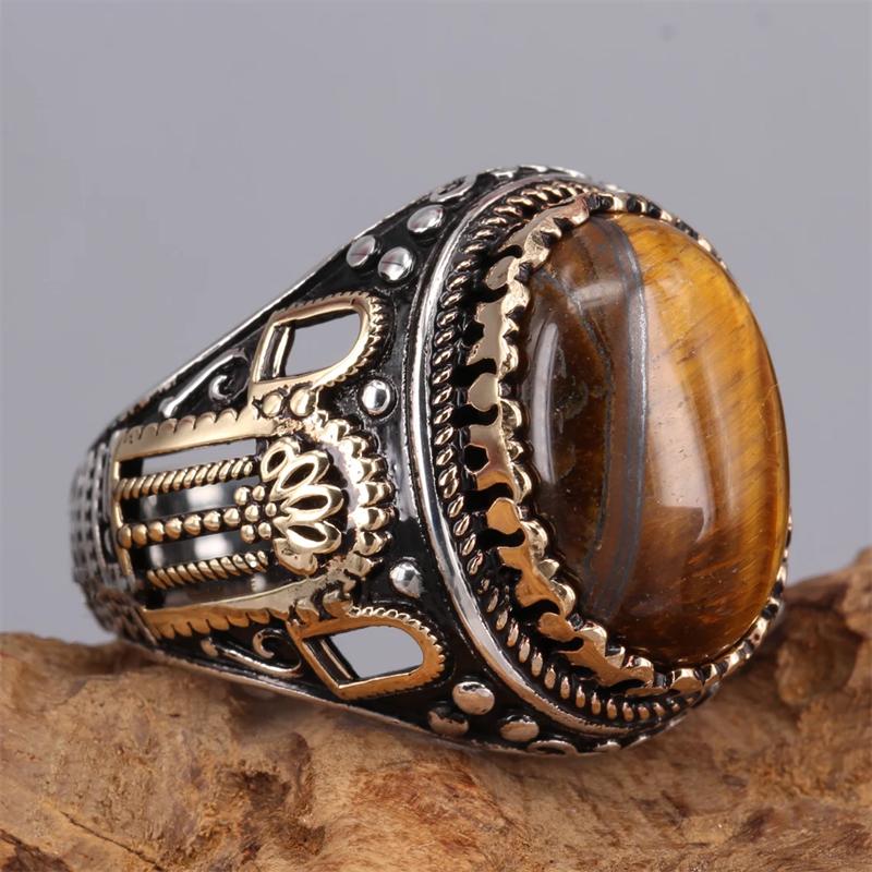 Nuovo Anello da Uomo Marrone Retro Pietra Tigre Anello Personalità Moda Temperamento per Partecipare al Banchetto Zircone Lussuoso di Alta Qualità