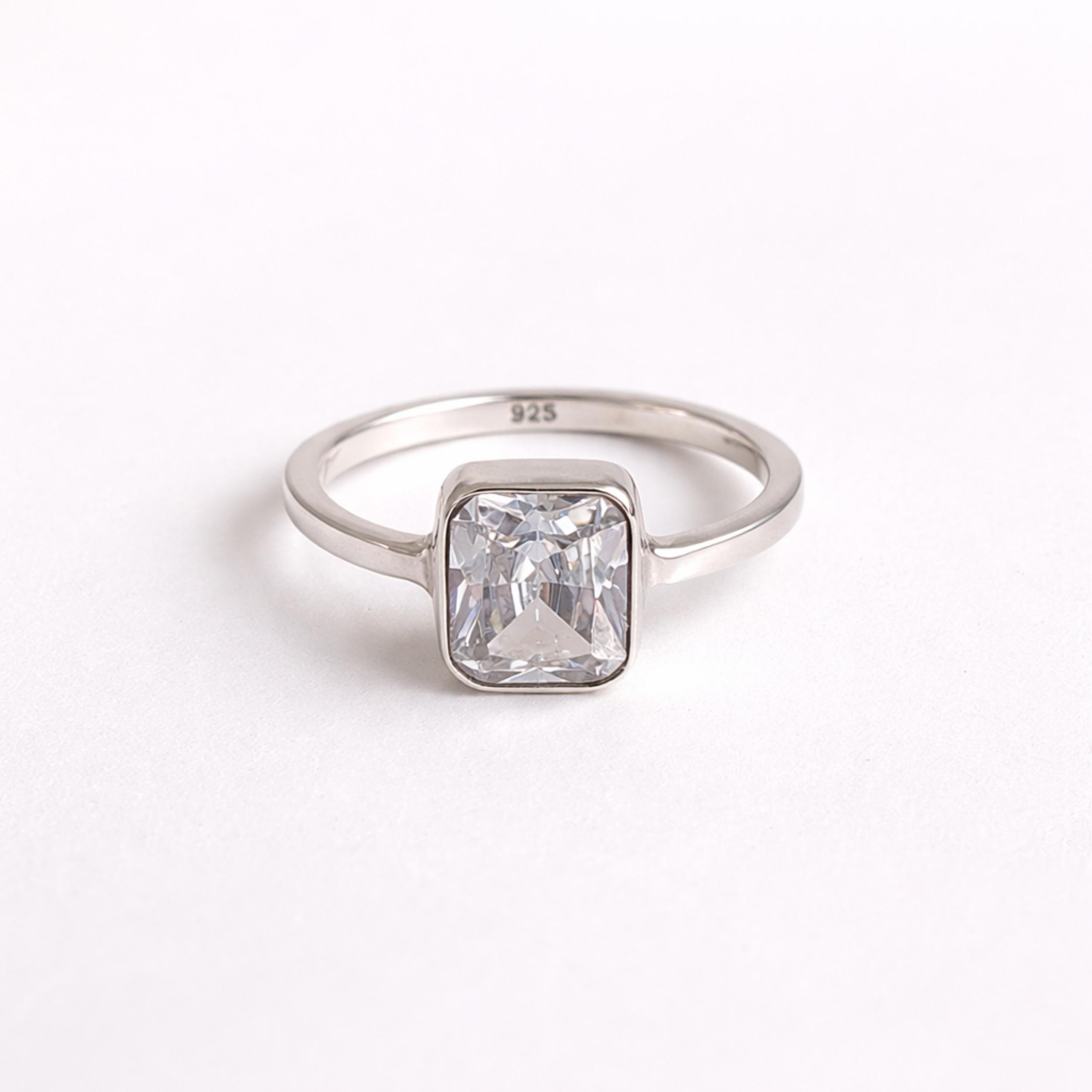 

White Topaz Cushion Cut Statement Ring, 925 Sterling Silver Jewelry, Minimalist Handmade Boho Ring for Women 4 серебряный