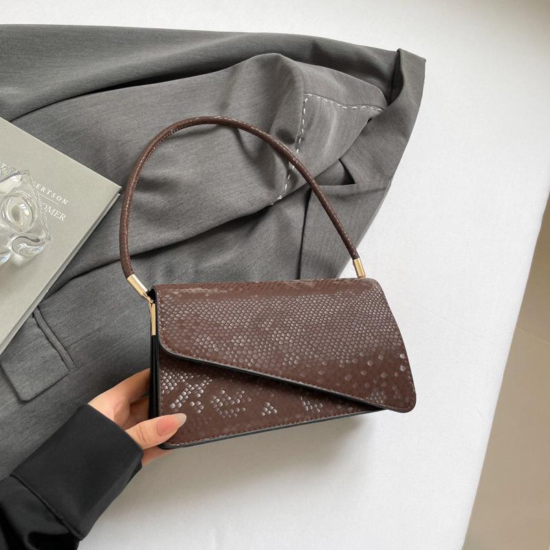 

Однотонная текстура, зарубежный стиль с тиснением, сумка-мессенджер через плечо, новая маленькая квадратная сумка для通勤, популярная персонализированная женская сумка в стиле легкой роскоши t