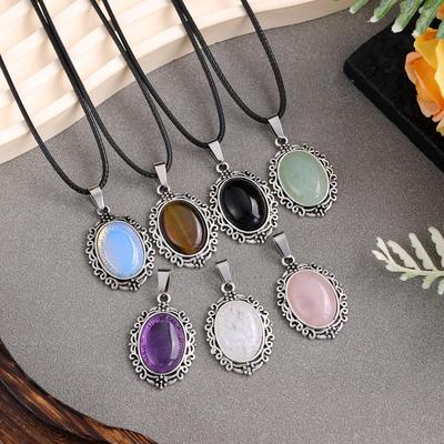 Bohemian Ethnischer Amethyst und Rosenquarz Ovaler Spitzenanhänger