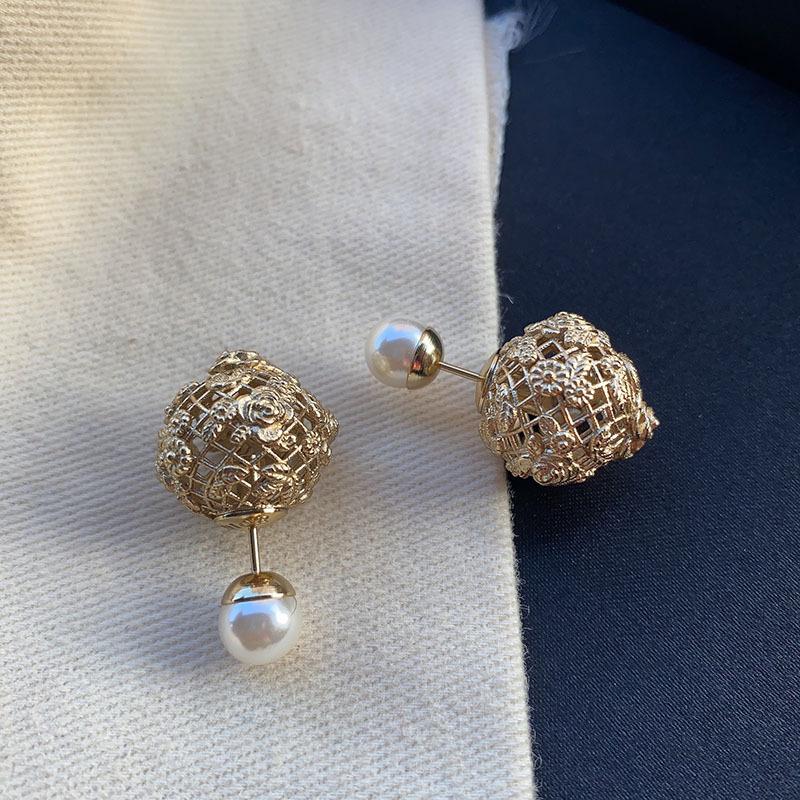 Round flower pearl stud earrings fashion court style retro temperament earrings high sense personalized earrings