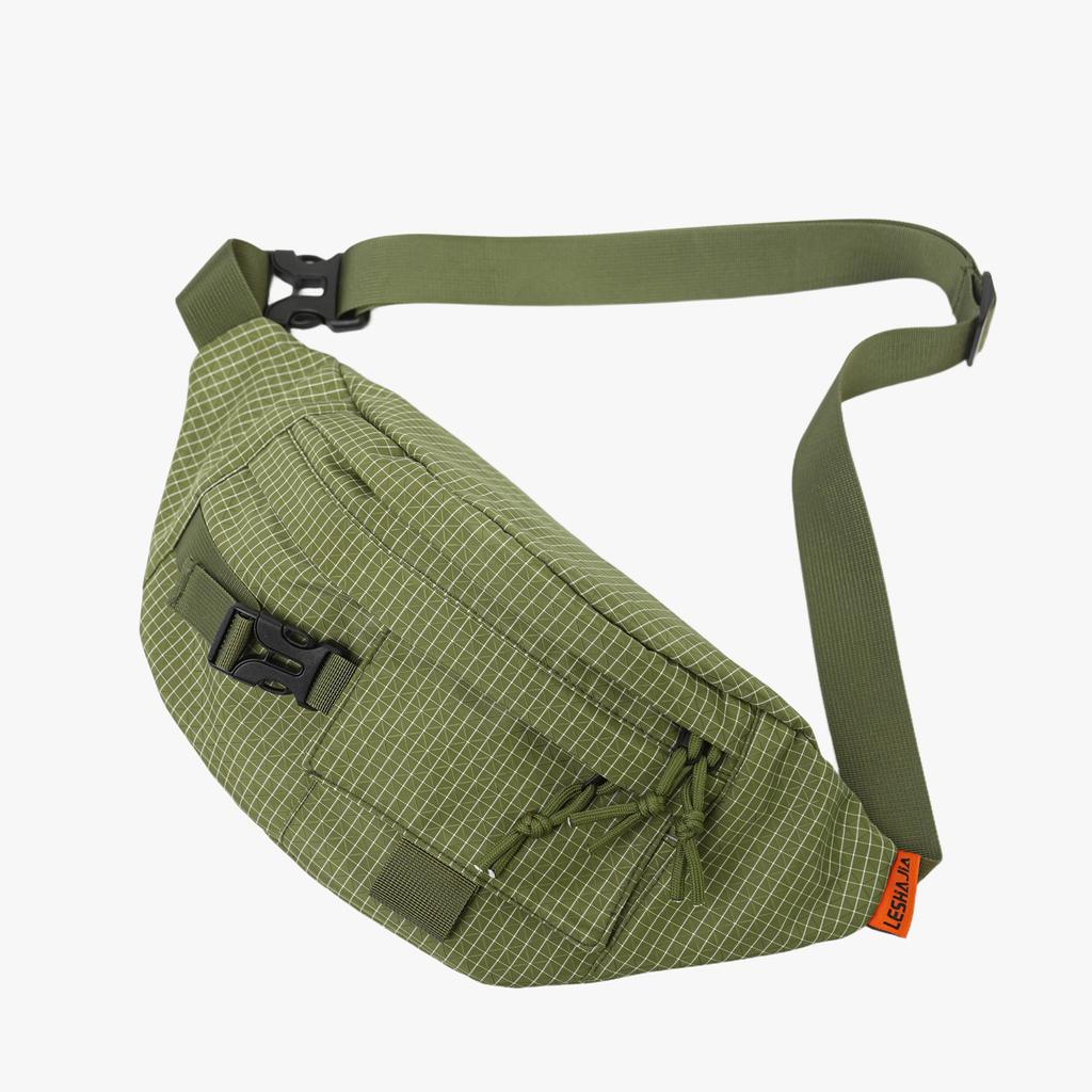 Outdoor functional breast bag, men's and women's commuting bag, large capacity and lightweight shoulder bag, simple leisure travel messenger bag