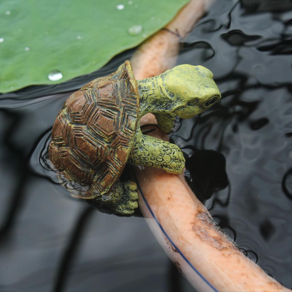 1 Piece of Cute Resin Rock Climbing Turtle Statue, Indoor and Outdoor Fish Tank Decoration, Flower Pot Decoration, Outdoor Garden Wall Hanging, Courty