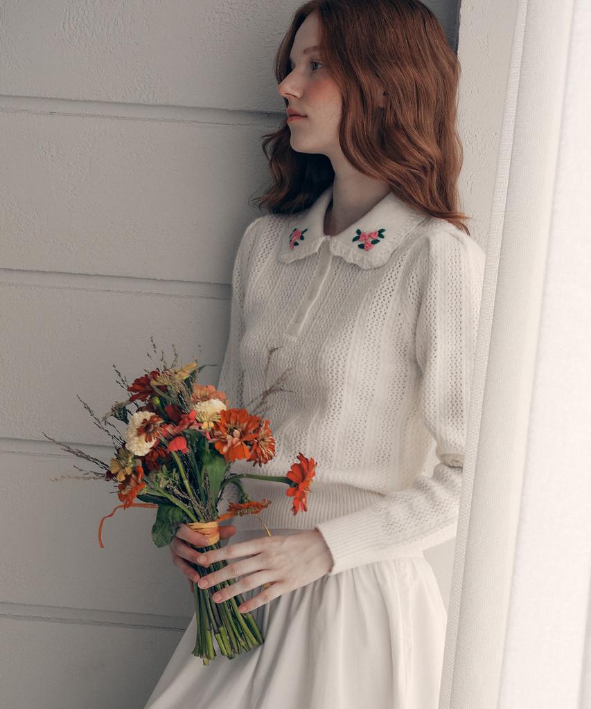 ROLAROLA Collar Flower Embroidery Knit White
