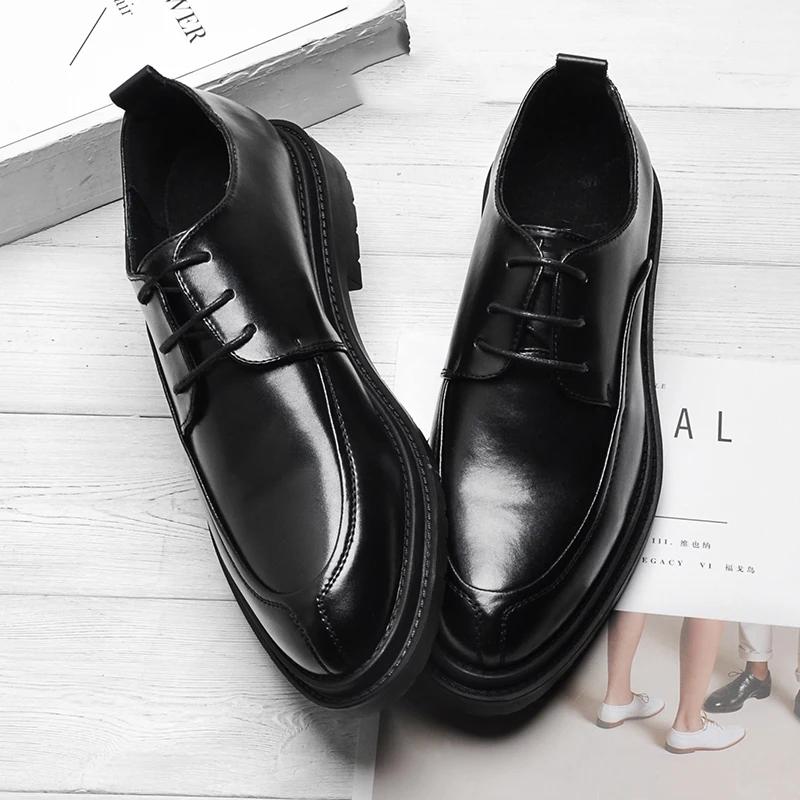 Men Dress Shoes lace up fashion Patent Leather Luxury Fashion Groom Wedding party Shoes Men Luxury italian style Oxford Shoes