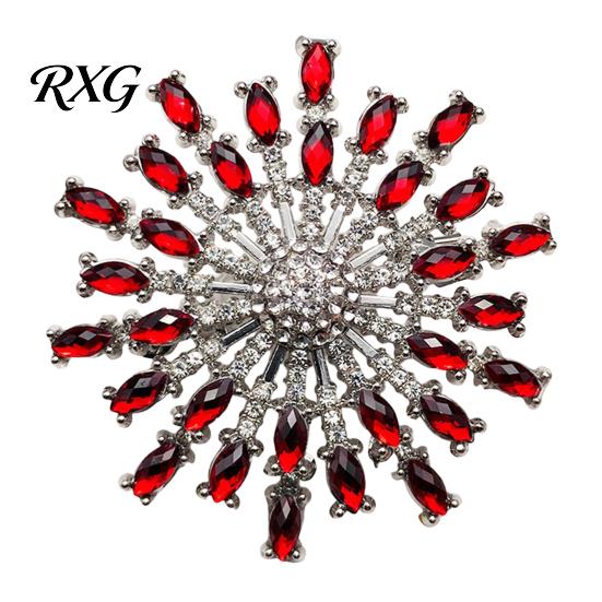 Three-dimensional Brooch Rhinestone Radial Flower Pin, Decorative Zinc Alloy Lapel Sweater Women Metal Cardigan Coat Suits Clothing Accessories,