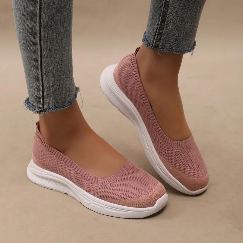 Moda 2024 Sıcak Satış Düz Renk Rahat ve Çok Yönlü Yaz Kadın Ayakkabıları Günlük Yüksek Topuklu ve Topuklu Ayakkabılar Kadın Günlük Ayakkabılar