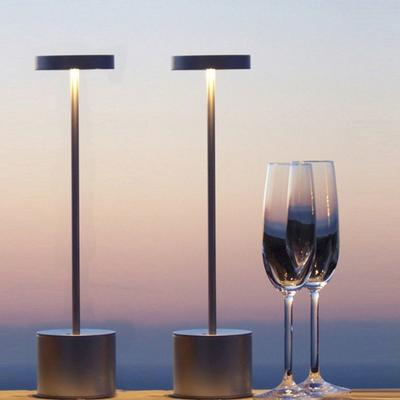 Schnurlose Tischlampe, wiederaufladbar über USB, tragbar, batteriebetrieben, dreifarbig, stufenloses Dimmen, klein