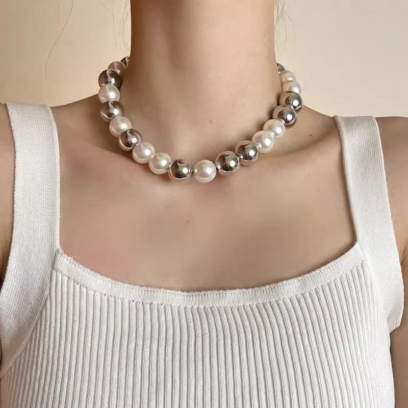 Creative Multi-layer Pearl CCB Sweater Chain Collarbone Chain Temperament Elegant Love-shaped Layer Necklace