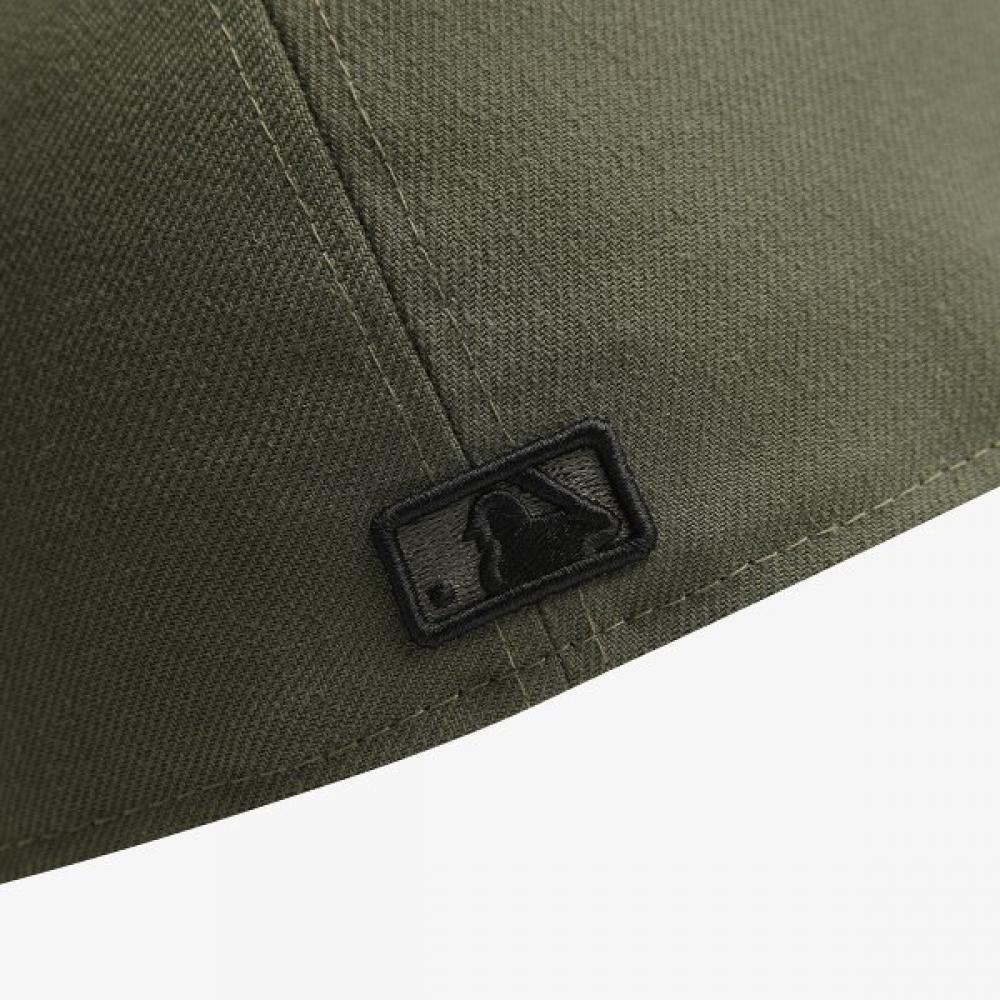 New Era Chicago White Sox Basic Fitted Cap Dark Brush