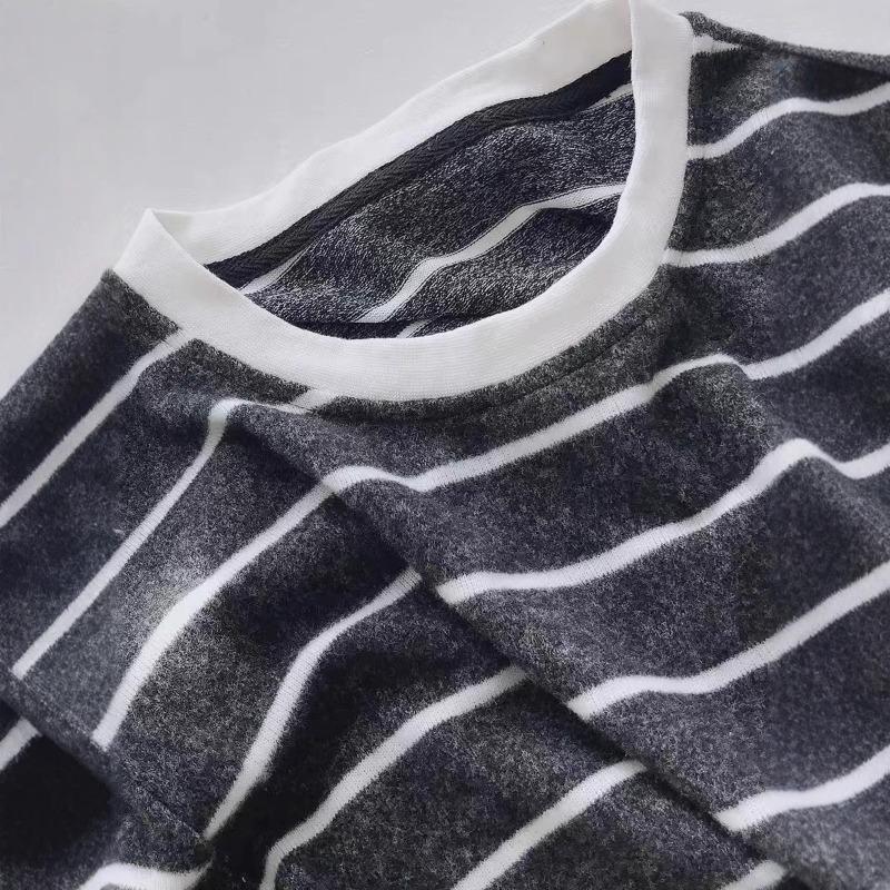 Striped Long-sleeved Round Neck Women's Spring and Autumn New Design Loose Bottoming Shirt