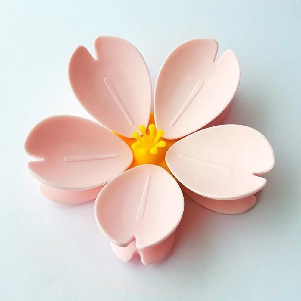 Moisture-Proof Sakura Magnetic Clip Cute Style Snack Storage Sakura Sealing Clip Food Preservation Fridge Magnet