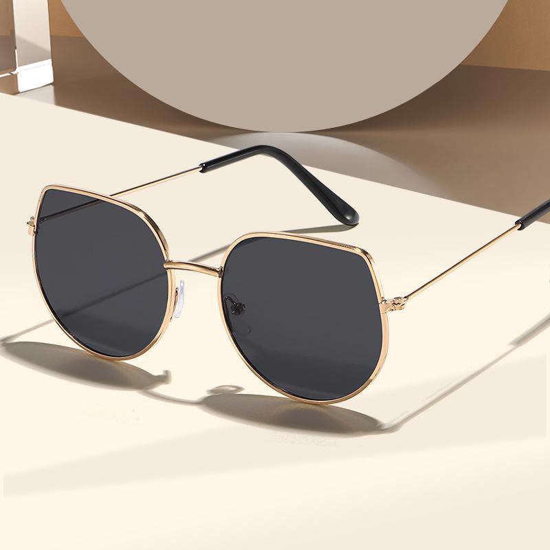 Винтажные овальные классические солнцезащитные очки для женщин и мужчин — фото 6