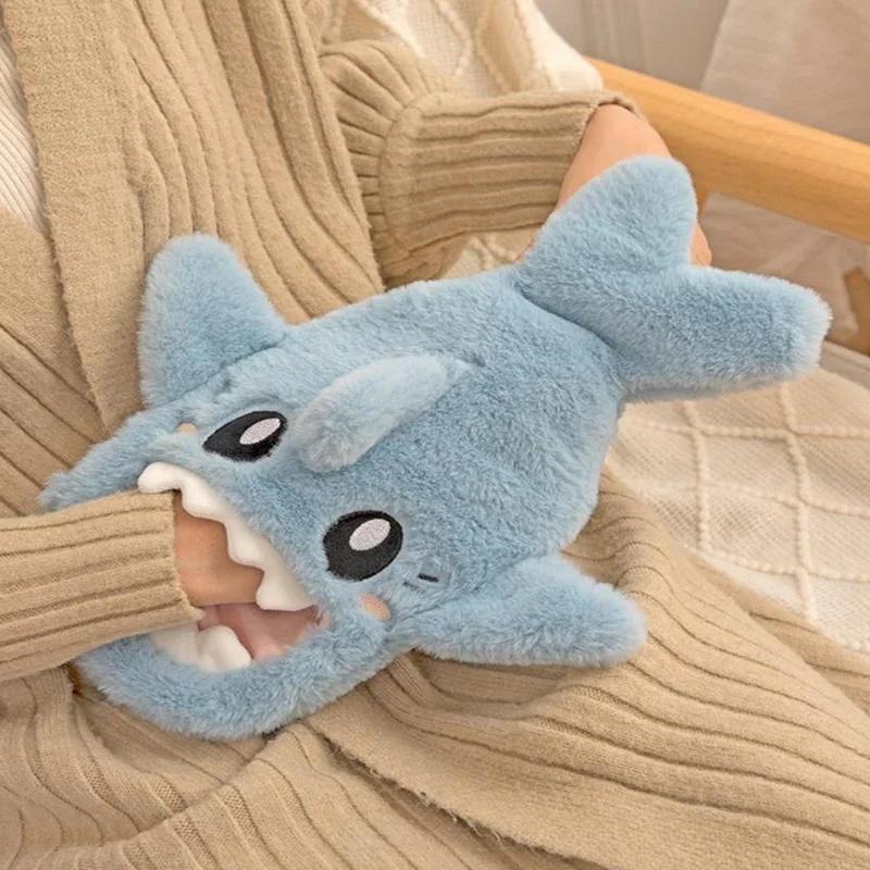 Portable Cute Plush Shark Hot Water Bottle Bag – Detachable Heat Bag, Winter Warm Pain Relief, Pink Blue Reusable Hand Warmer