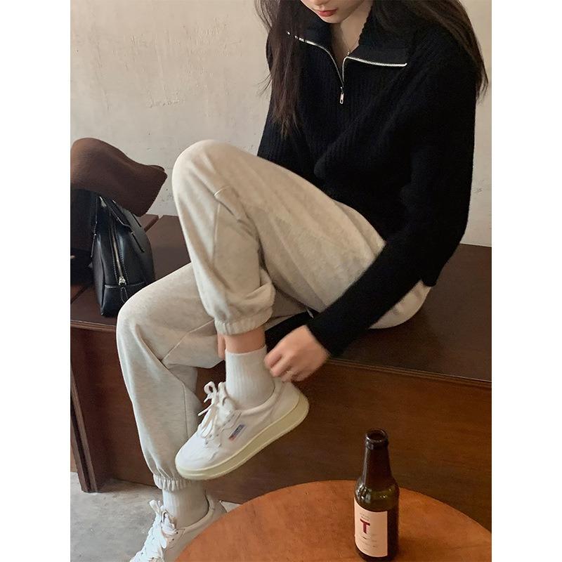 Autumn new zipper sweater knitted sweater women's loose outer wear bottoming top design jacket