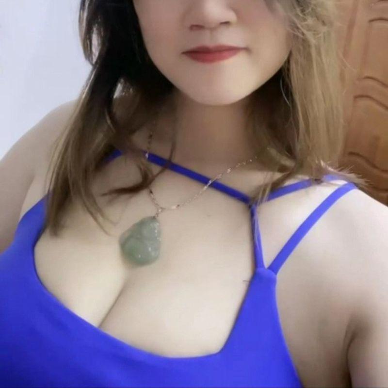 New Arrival Sexy Seamless Quick-Drying Small Chest Push Up Sports Bra Women's Fashion Outwear Yoga Clothes Workout Bra Beauty Back