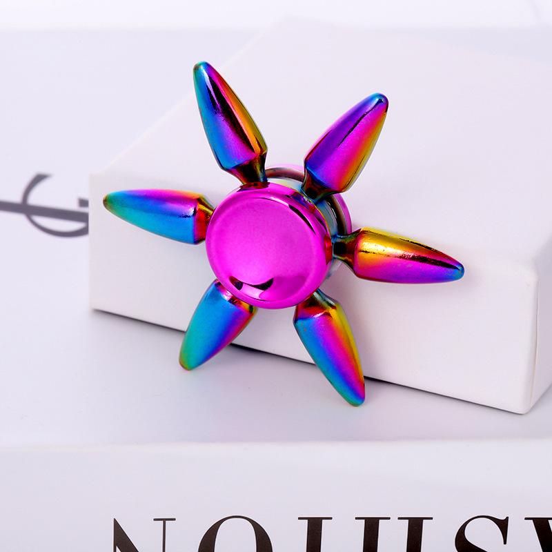 Metallischer Fidget Spinner mit landschaftlichem Motiv: Beliebtes Promi-Straßenmarkt-Dekompressionsspielzeug