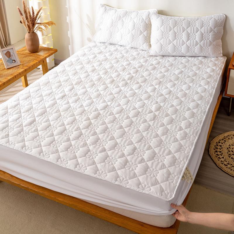 Four Seasons Quilted Raw Cotton Soybean Mattress Protector: Machine-Washable, Dustproof, Fully Enclosed Cover