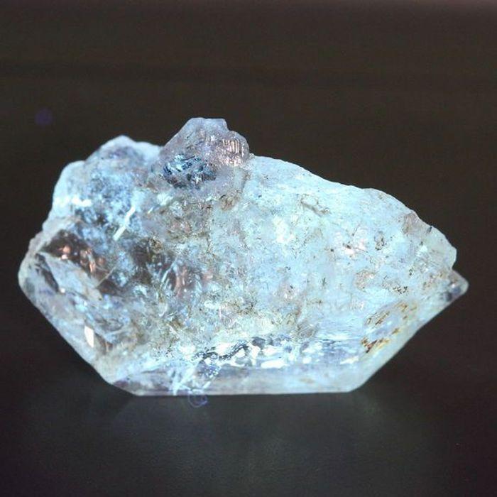 Pierres et Minéraux. Quartz Petrole. 14.23 ct. Balochistan, Pakistan.