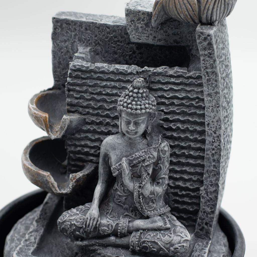 Stolní vodní prvek – 19x19x28cm – Buddha, Lotosový květ Kaskádové květináče x