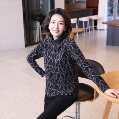Shiz Madam Women S Wave Pleated Polo Top For 50S T57228