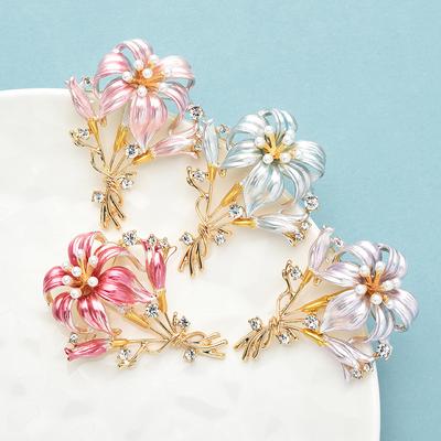 Lilly Blume Brosche für Damen Unisex Emaille Pflanzen Party Büro Anstecknadeln Geschenke