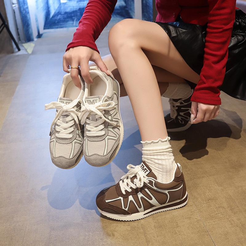 2025 nieuwe leren schoenen met dikke zool, ademende Duitse trainingsschoenen, damesschoenen, veelzijdige casual sportschoenen, lichtgewicht zachte zool Forrest Gump schoenen