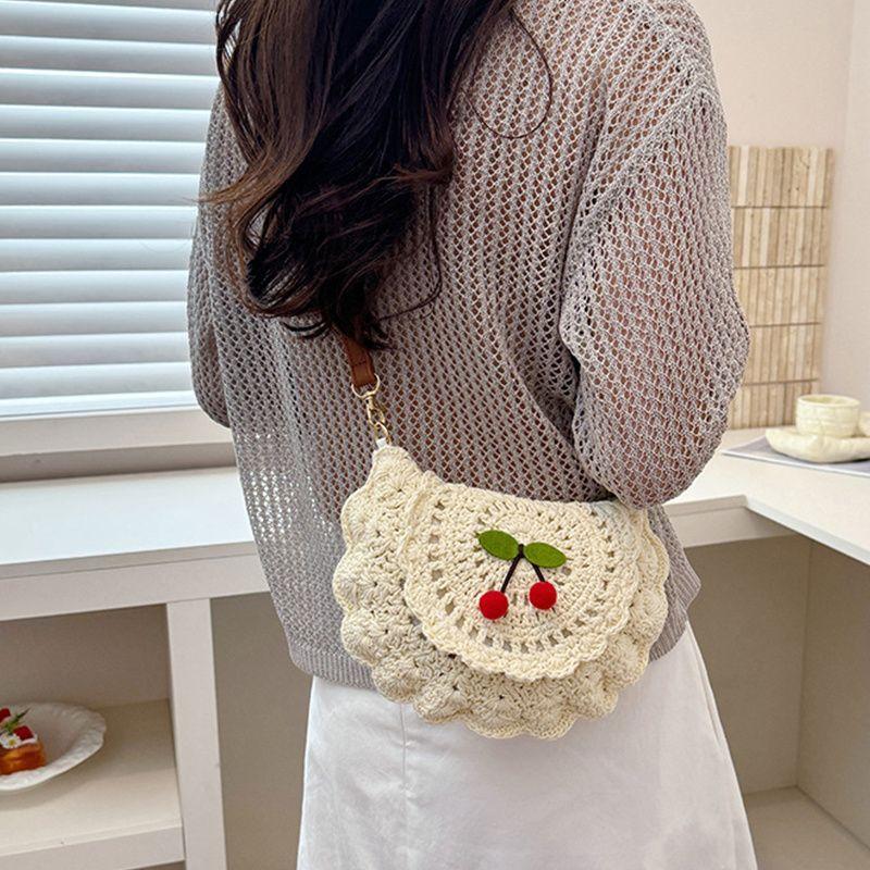 Yogodlns Vintage Woven Straw Handbag New Vacation Style Round Summer Beach Bag Fashion Crossbody Bag Ladies Messenger Bags