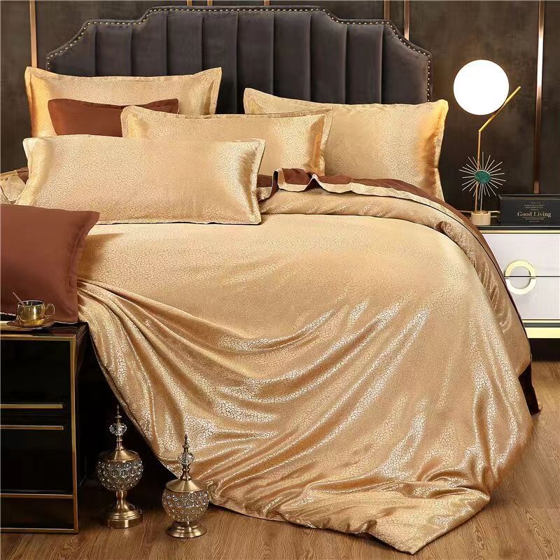 4pcs/set  Luxurious and Comfortable Bedding Set  Soft Silk Duvet Cover  Bed Sheet Pillowcase Set