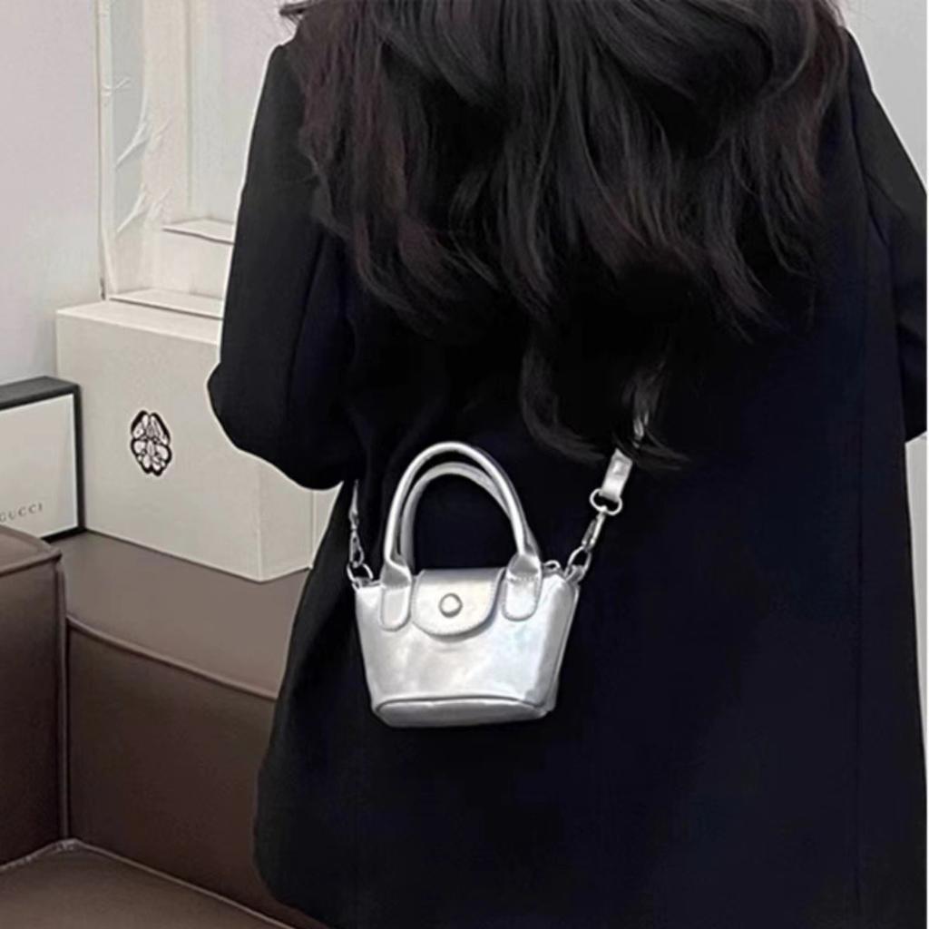 Geanta populară a acestui an pentru femei 2025 nouă crossbody portabilă versatilă nișă design unic rafinat mini geantă de monede