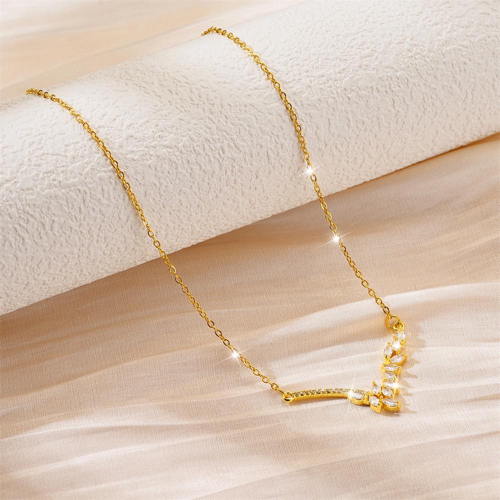 Simple Fashion Titanium Steel Women's Necklace - Non-fading, Luxurious, Versatile, Korean Style Clavicle Chain