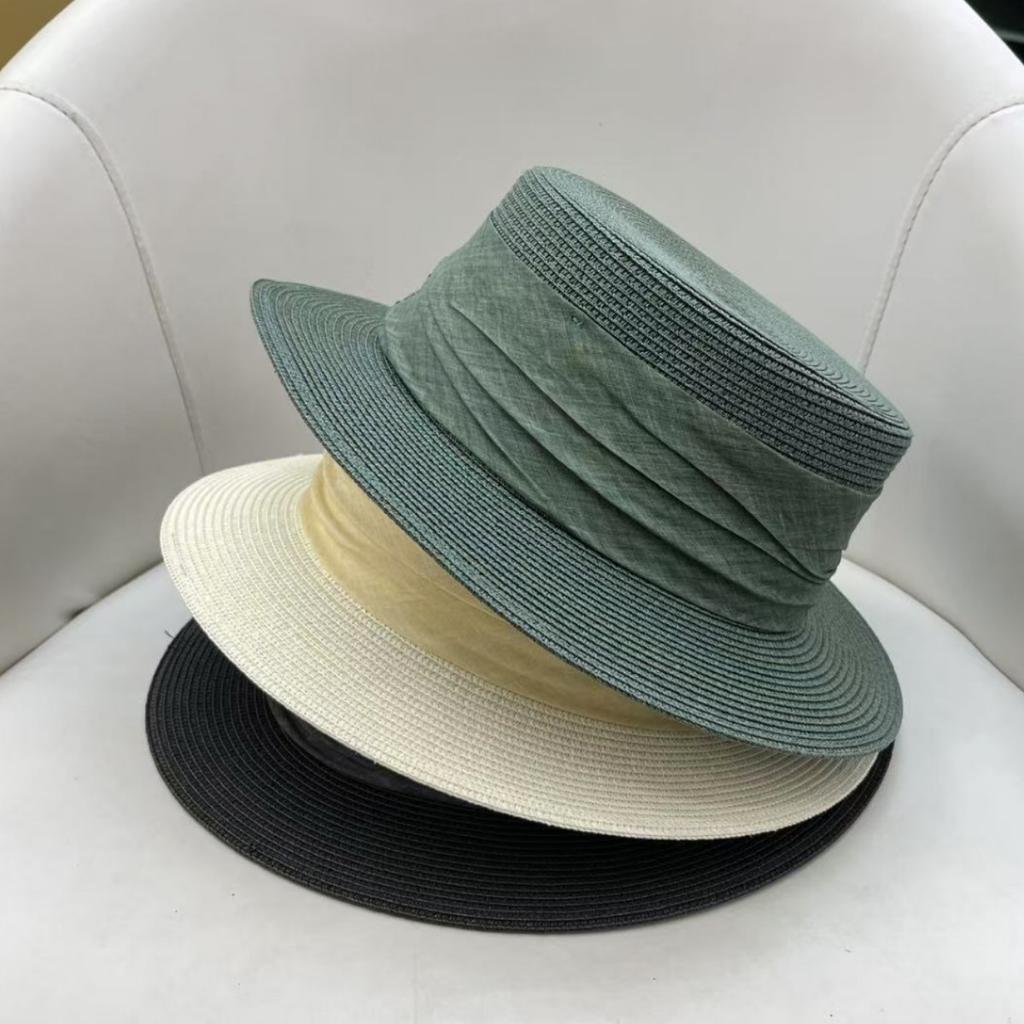 French celebrity sun hat flat top straw hat British style top hat 2026 sun protection straw hat pleated ribbon sun hat women
