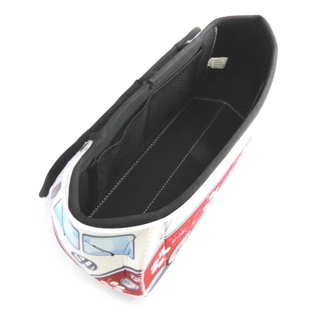 Volkswagen [M9877] - Trousse de toilette 'Volkswagen' rouge blanc - 29x13x11. 5 cm