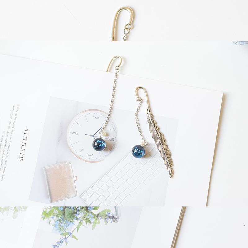 Kreatywny świecący 12 znaków zodiaku zakładka zawieszka prezent przezroczysty chiński styl metalowy retro pióro frędzlowana zakładka