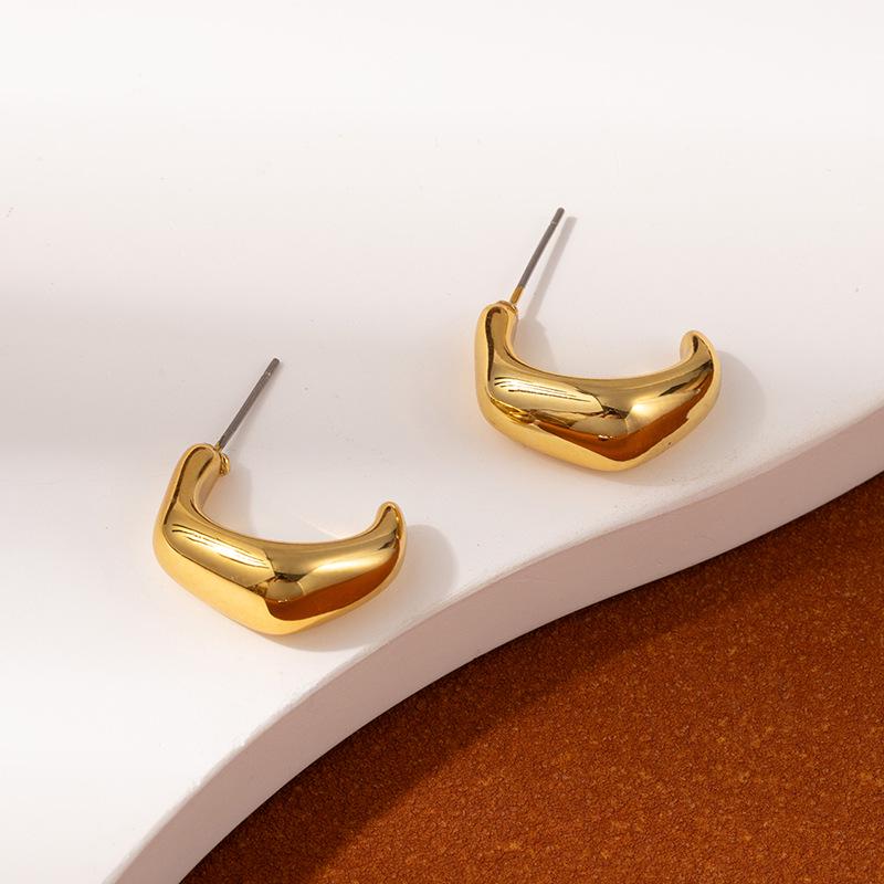 Exaggerated Floral Petal Earrings: Multi-layered Niche Design with a European & American Style